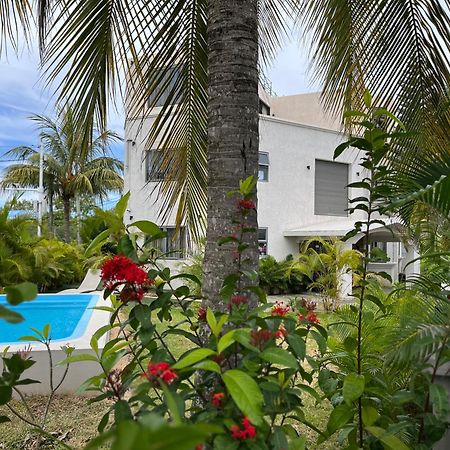 Cosy 2 Bedrooms Apts In Pereybere -Seasons Break Apartment Pereybere Beach Zewnętrze zdjęcie